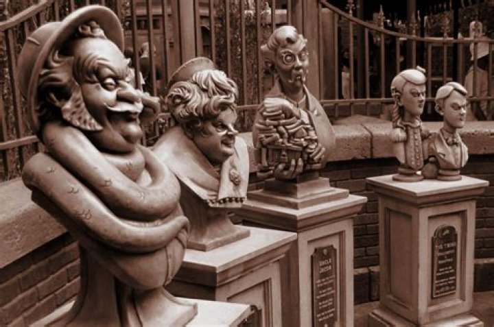 10 Frighteningly Fun Facts About the Haunted Mansion