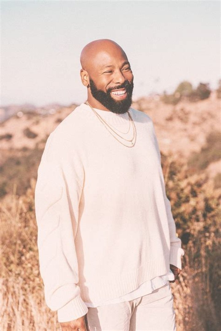Anthony Evans Dishes On Wearing Multiple Hats For The Production Of The BET+ Original Movie “Favorite Son Christmas” And Teases His Forthcoming Album “Revive” (Exclusive)