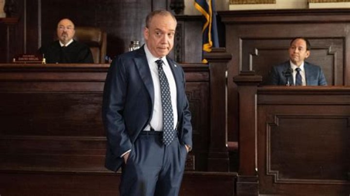 Billions Star Continues Sticks To His Healthy Look From Last Year!