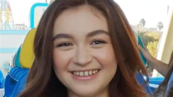 Does Anna Cathcart Use Braces For The Gap In Her Teeth?