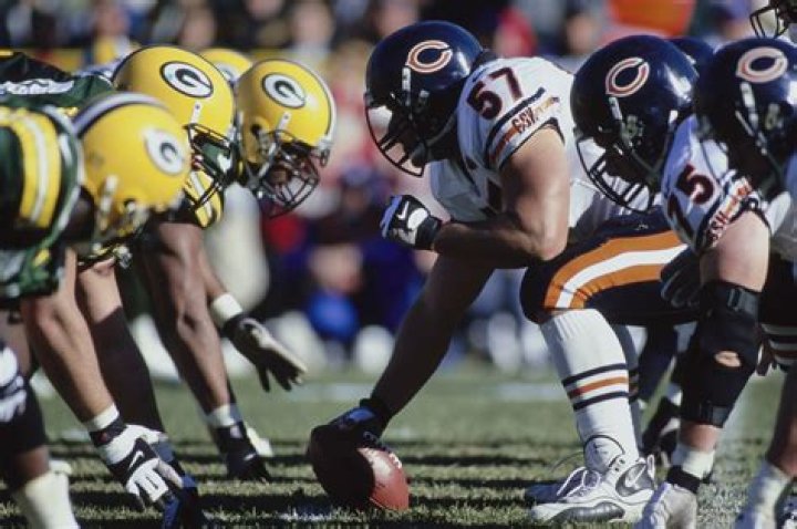 Former NFL Player Olin Kreutz's Bio, Age, Height, Net Worth, Salary, Stats, Married, & Wife