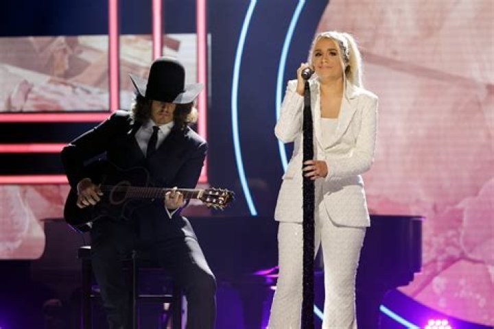 Gabby Barrett Opens Up About Forthcoming Second Album (Exclusive) – Celeb Secrets