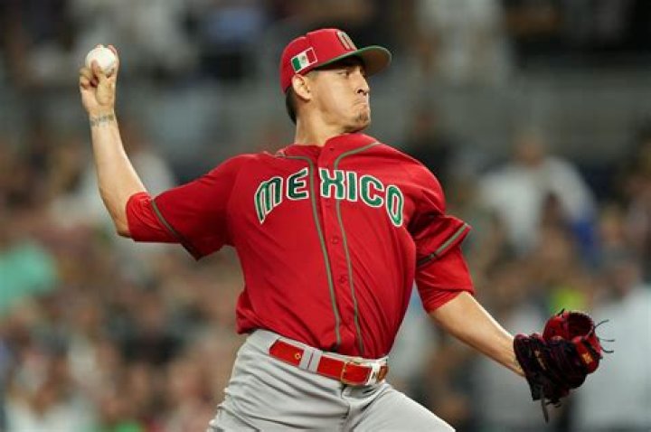 Giovanny Gallegos Biography- MLB player, Salary, Earnings, Contract, Net worth, Stats, Married, Relationship, Girlfriend, Age, Height, Family