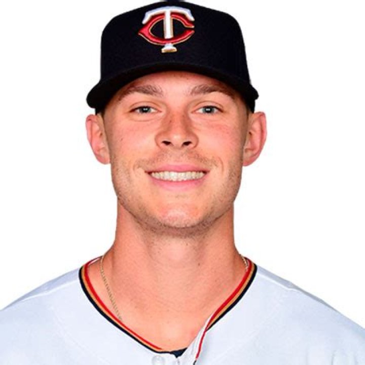 Max Kepler Salary and Earnings in 2020; After his Break-up with Abby, Who is he currently Dating? Family, Parents, Girlfriend, Age, and More