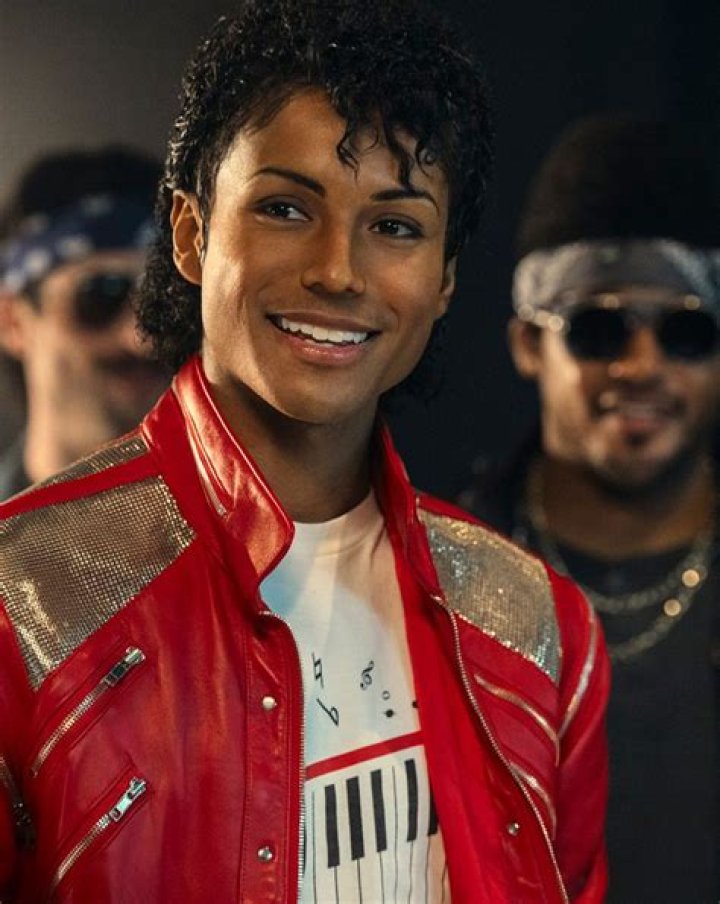 Michael Jackson's Estate And Sony ATV Are Negotiating To Transfer $2 BILLION Music Catalog!