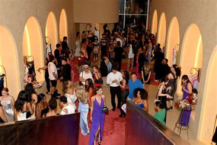 Miss Circle Kicks Off New York Fashion Week with Dazzling Cocktail Party at Soho Flagship – Celeb Secrets