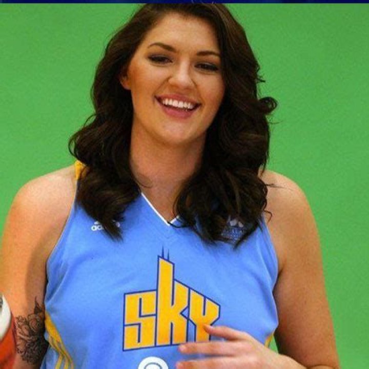 Stefanie Dolson Biography- salary, stats, contract, net worth, earnings, married, relationship, affair, career, age, family, height