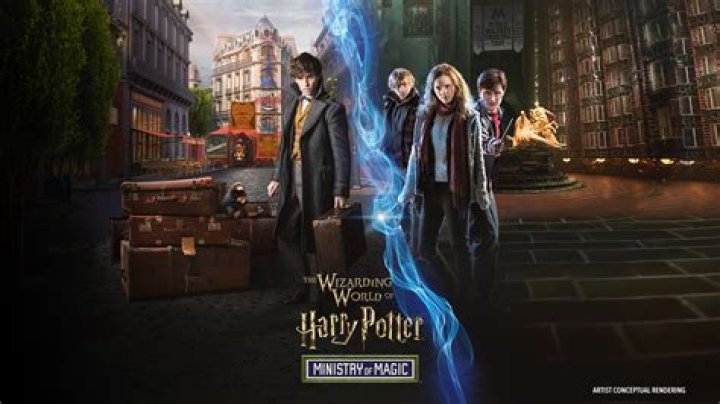 There’s An All New Light Show at “Wizarding World of Harry Potter” This Summer – Celeb Secrets