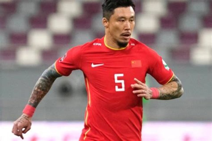 Zhang Linpeng Bio fact of age,height,nationality,girlfriend,net worth,club,game,match